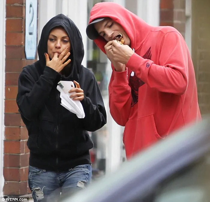 Mila Kunis şi Ashton Kutcher
