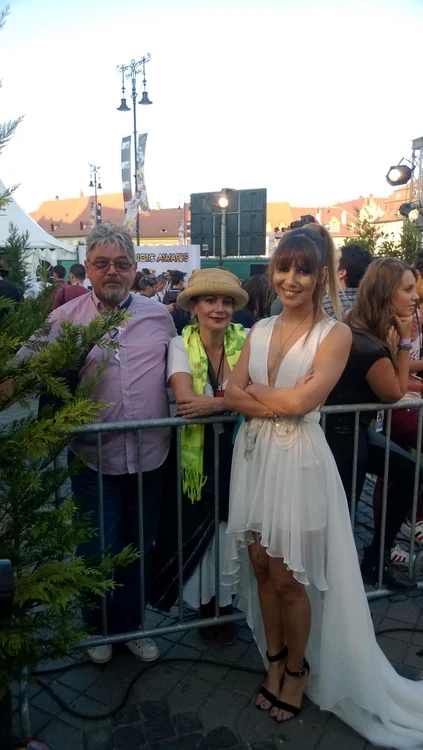 Părinţii cântăreţei au susţinut-o din public
