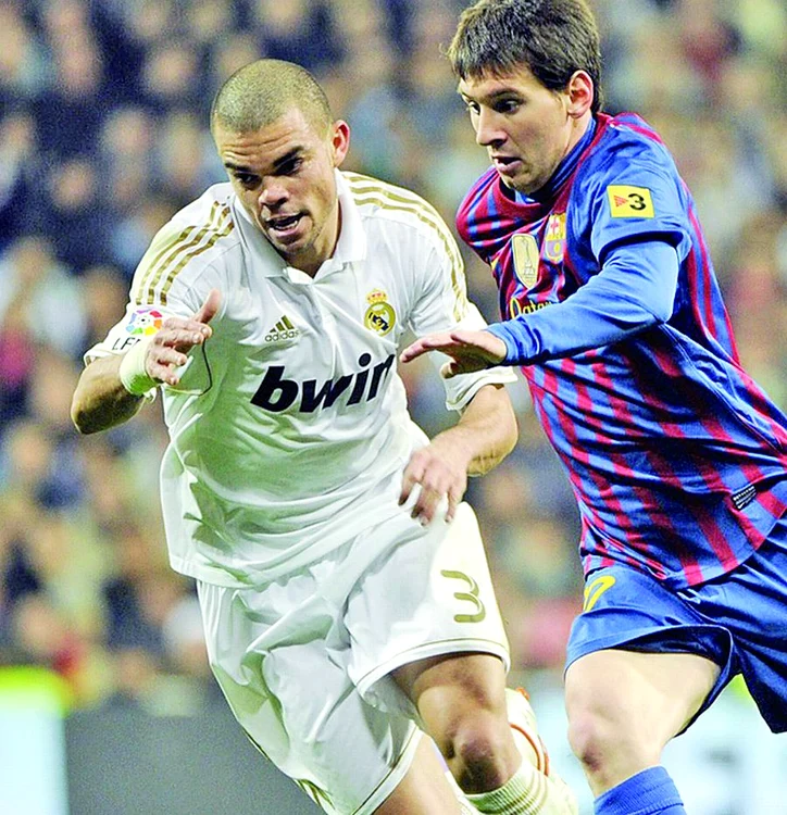 Pepe a încercat să-l blocheze pe Messi prin orice mijloace