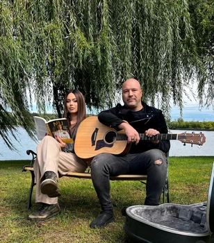 "Este o nouă colaborare specială. Misha este vocea care întregește într-un mod minunat, acest cântec", spune Miță, solistul trupei Bere Gratis