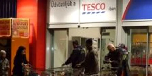 Sătmărenii preferă cumpărăturile la Tesco/foto: Arhiva