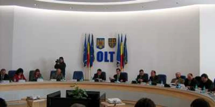 Consilierii judeţeni au aprobat mărirea taxelor