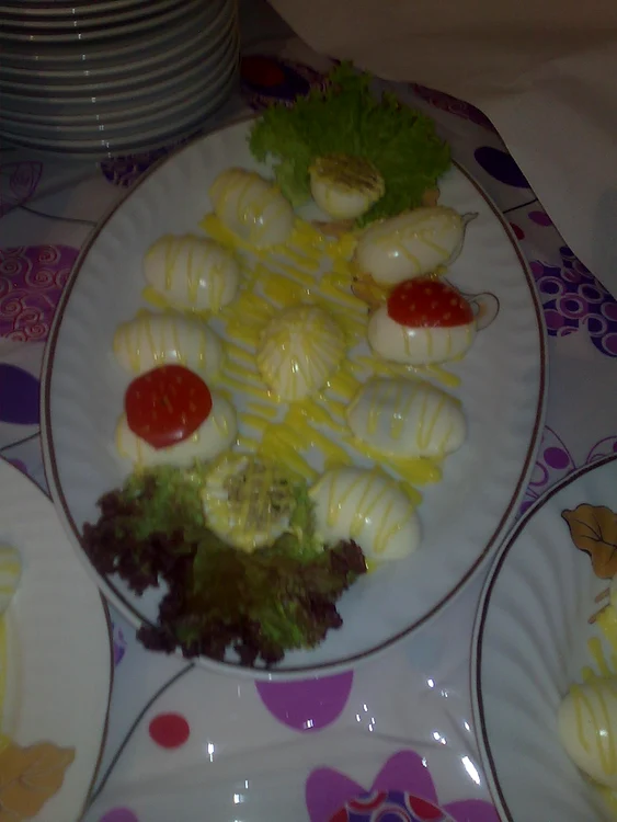Ouă umplute cu pate de ficat