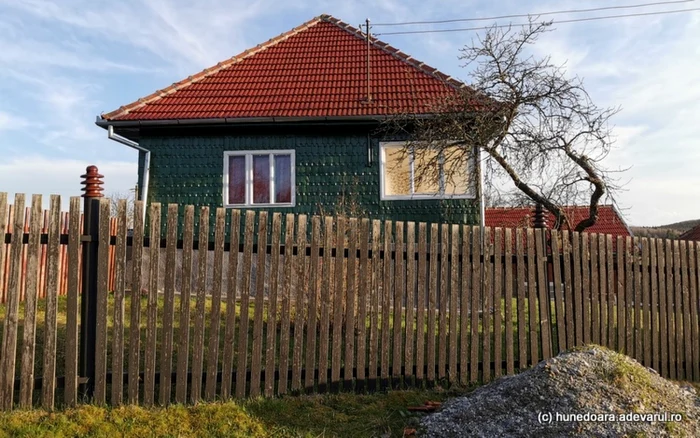 tinutul padurenilor si noua sosea spre poiana rachitelii foto daniel guta adevarul