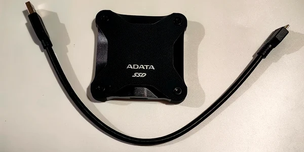SSD extern ADATA SD620 FOTO Adrian Pogîngeanu jpg