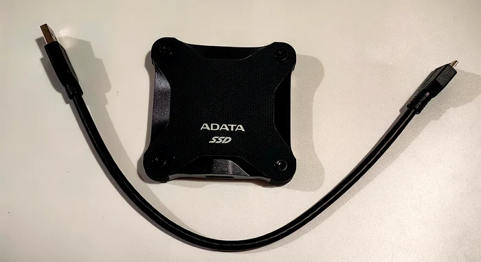 SSD extern ADATA SD620. FOTO Adrian Pogîngeanu