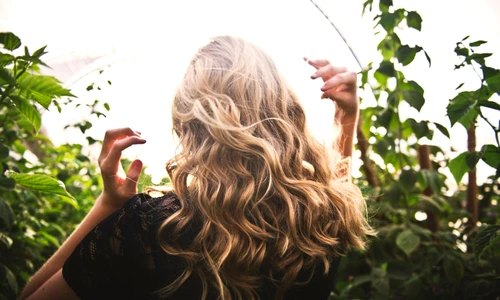 Care este secretul unui par ingrijit si plin de viata Top 3 sfaturi pentru un par lung si stralucitor jpg