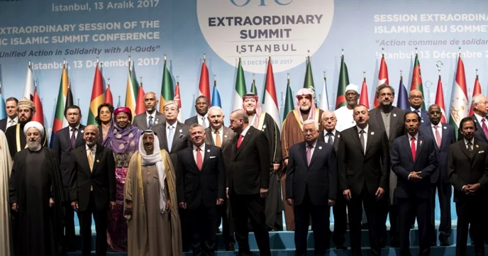 Liderii lumii musulmane, reuniţi de Edogan la Istanbul pentru a denunţa decizia lui Trump de a recunoaşte Ierusalimul drept capitala Israelului FOTO EPA-EFE