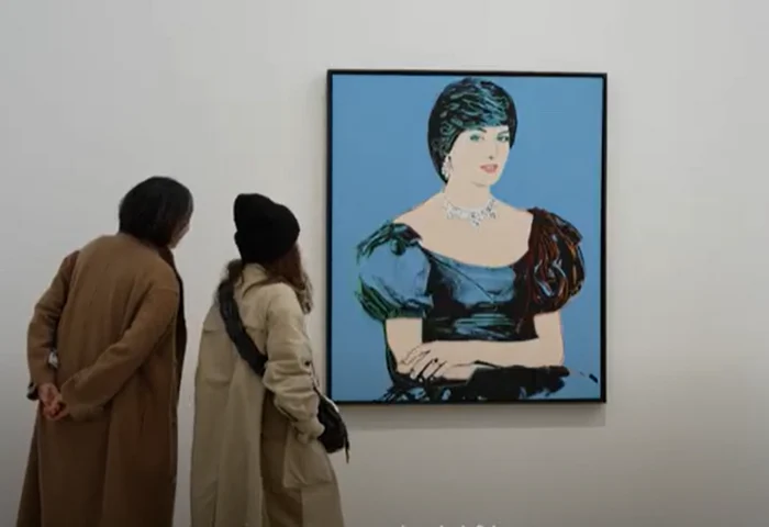 Portretul Dianei de Wales realizat de Andy Warhol. FOTO captură video YouTube Sharjah24