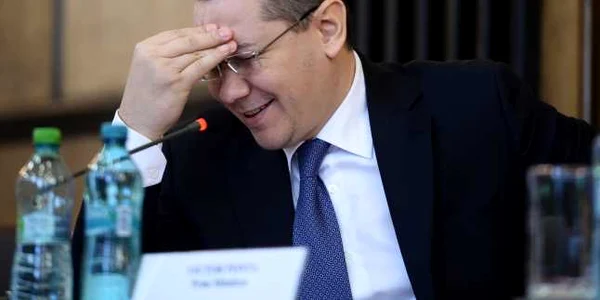 Premierul Victor Ponta s-a pus singur