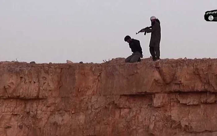 Jihadistul francez care împuşcă un soldat sirian în cap ameninţă Franţa spunând că străzile capitalei vor fi pline de cadavre FOTO Captură video via Daily Mail