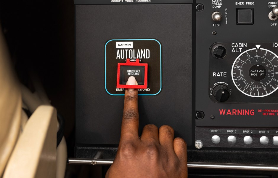 Premieră în SUA: un Beechcraft King Air B200 a aterizat complet autonom în Colorado după ce pilotul a devenit inapt