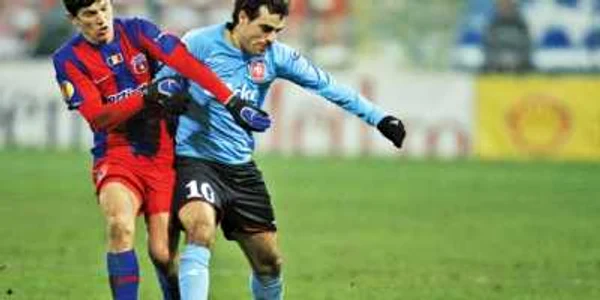 După ce a jucat în remizele contra olandezilor în urmă cu doi ani, Tănase (stânga) speră să participe acum  şi la o victorie 
