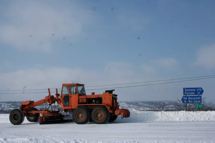 Drumurile naţionale din Vrancea au fost deszăpezire