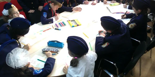 Copiii de la Şcoala Securităţii învaţă cum să se apere de incendii