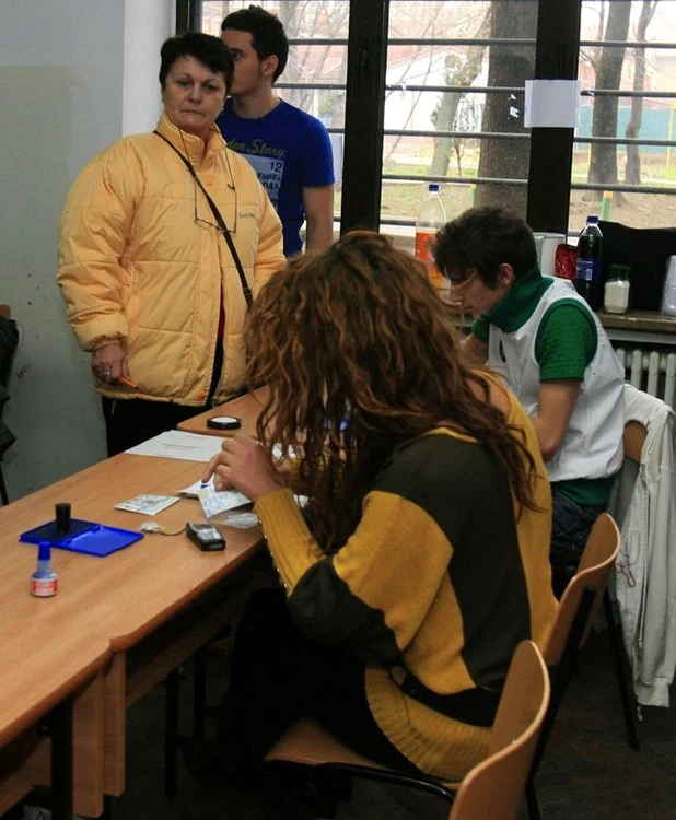 Aşa arată specimenul de buletin de vot ştampilat cu Pontafoto: romaniacurata.ro