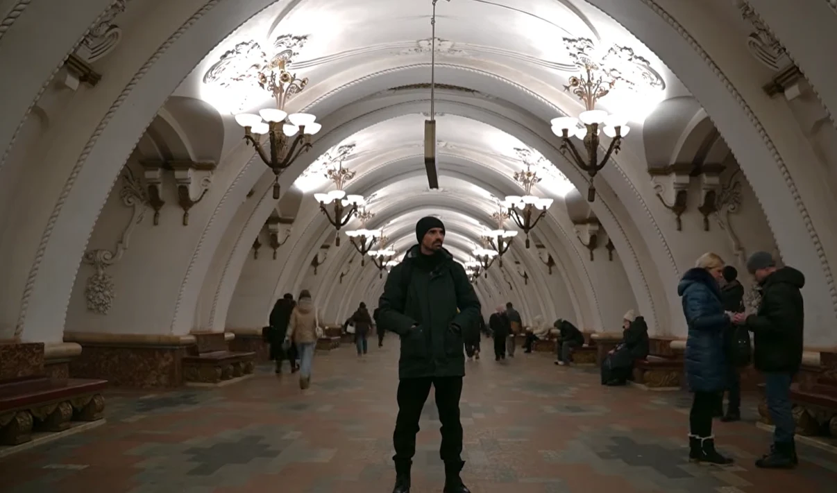 Moscova pentru o familie de români: „Instagramul e colorat, bogat, fițos și scump. Viața a devenit un coșmar”