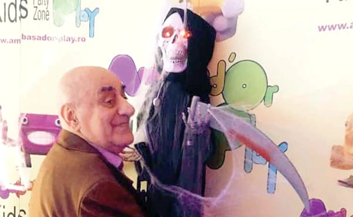 Soţii Lis s-au distrat de Halloween la Bucureşti Mall