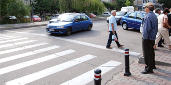Slătinenii, în pericol  pe trecerea de pietoni