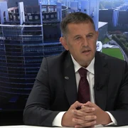 INTERVIU PIPEREA 1 mp4 thumbnail png