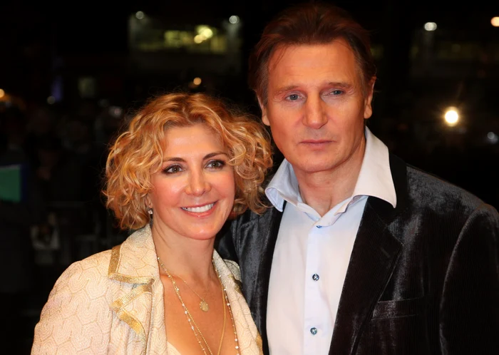 Liam Neeson (63 de ani), alături de soția lui Natasha Richardson, care a decedat în anul 2009