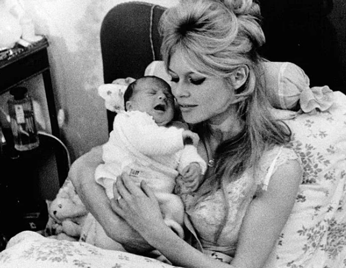 Brigitte Bardot și fiul său FOTO: Shuterstock