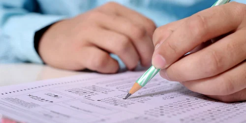 elev examen jpg