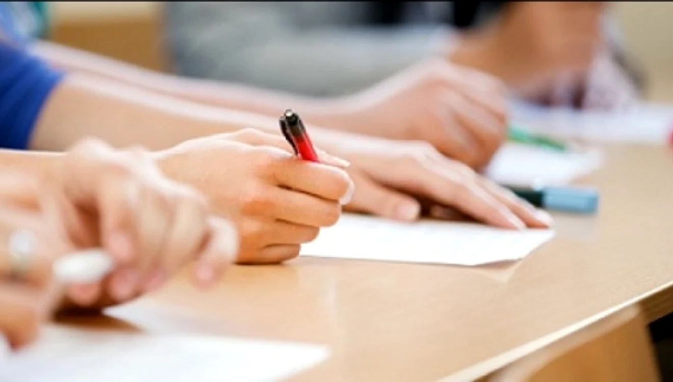 
    Examenul de matematică a dat întotdeauna bătăi de cap absolvenților de gimnaziu  