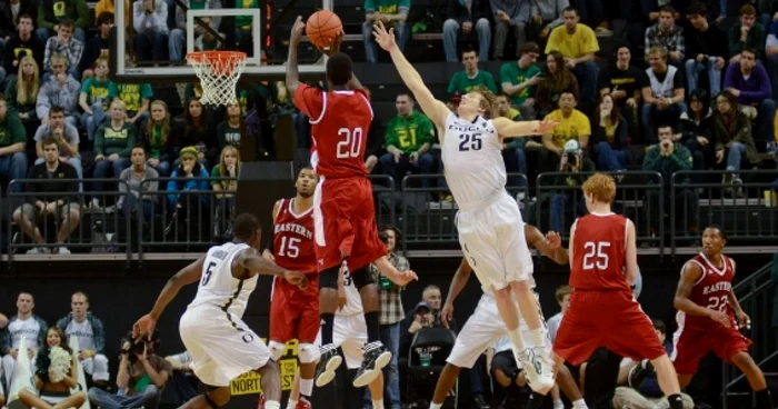 Americanul a evoluat şi în campionatul NCAA