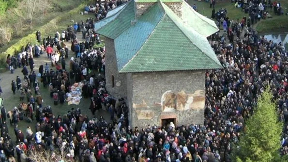 Nevoia de miracol Religia populară în România de azi jpeg