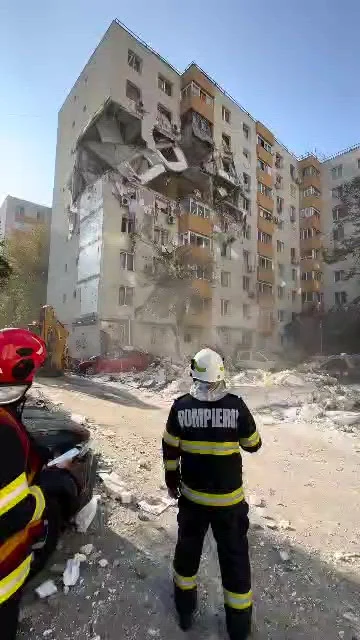 A fost găsit sigiliul rupt de la blocul Rahova. Administratoarea acuză compania privată: „Nu l-am rupt noi. Cei de la firmă l-au rupt”