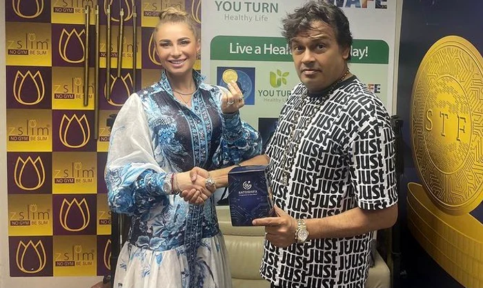 Anamaria Pordan și Maddhuu Bhandari, unul dintre cei mai bogați oameni din India Sursa: Instagram