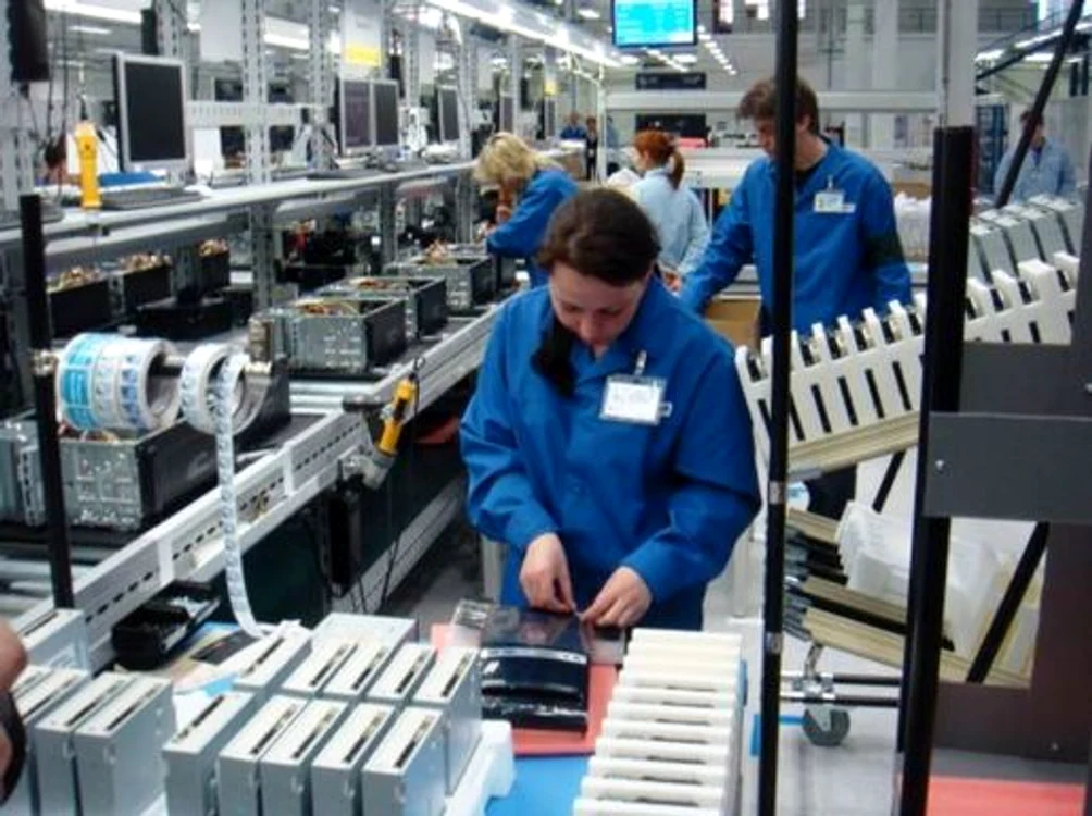 Datele arată că angajații din industria prelucrătoare sunt cei mai afectați de șomajul tehnic