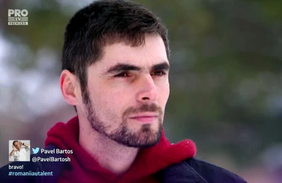 
    Florin a dus o viață grea, dar și-a urmat talentulFoto: captură Pro Tv  