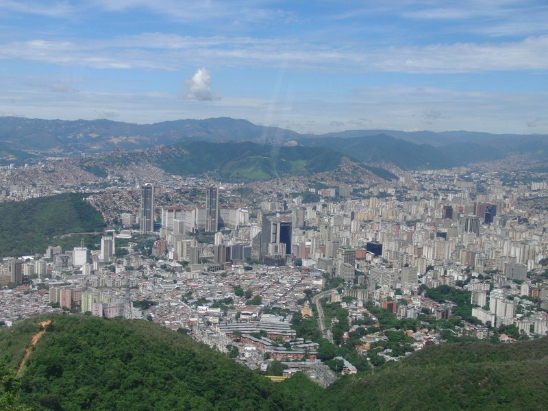 Venezuela, țara bogată care a plătit scump pentru petrol și putere