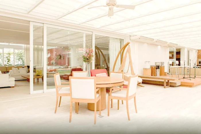 Aşa arată casa  pe care Ronaldinho  a scos-o la închiriere