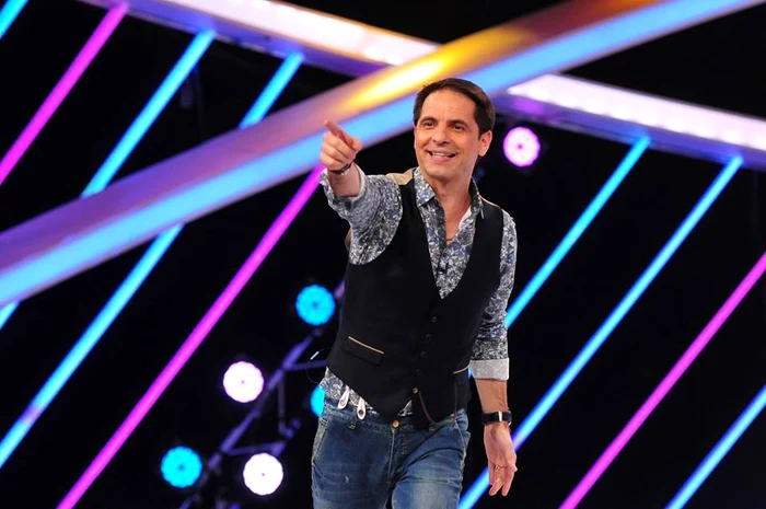 Antenistul Dan Negru nu le-a putut ţine piept celor patru mamuţi de la Pro TV