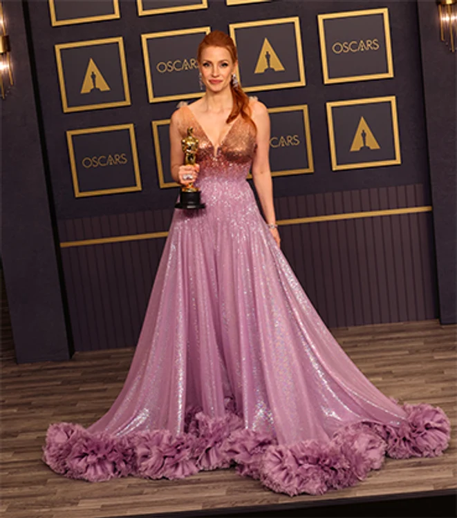 Jessica Chastain a uimit asistenţa cu o ţinută Gucci. Foto: Getty Images