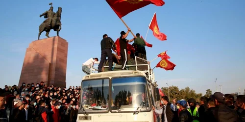 Protest la Biskek Kirgizstan FOTO EPA-EFE