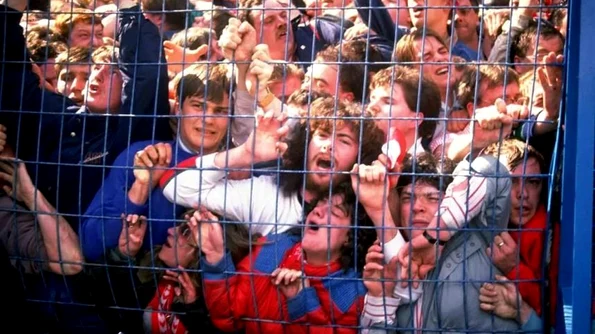 Tragedia de pe Hillsborough   imagini rare și terifiante de pe un stadion de fotbal jpeg