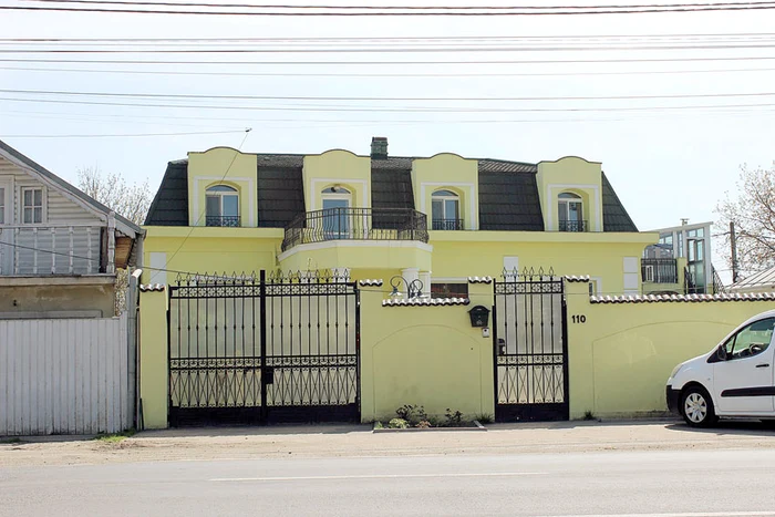 
    Casa din Afumaţi în care a locuit Marioara Zăvoranu ar valora 400.000 de euro  