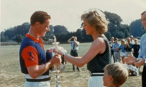 Prințesa Diana și James Hewitt Screenshot Daily Mail 