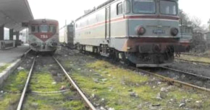 Iaşi: S-a urcat pe tren şi s-a electrocutat