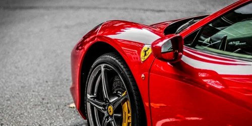 ferrari FOTO Pixabay