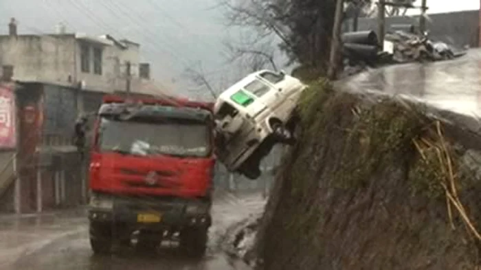 Cele mai spectaculoase accidente care au implicat camioane