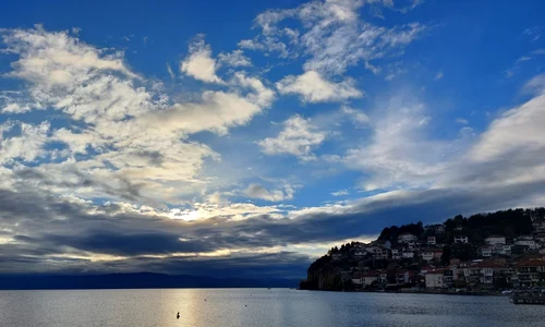 1  Vedere către Albania din Ohrid FOTO Andreea Sprînceană jpg