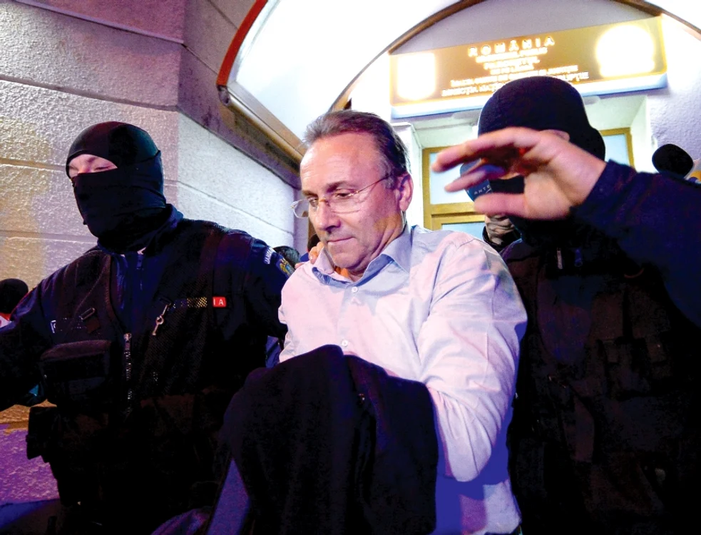 
    Gheorghe Nichita a fost reţinut vineri, 1 mai, pentru 24 de ore. Tribunalul Bucureşti a decis ulterior să fie cercetat în libertate sub control judiciarFoto: Mediafax  