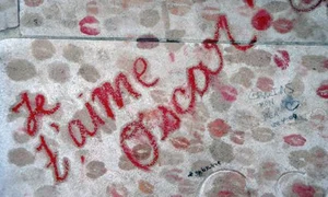 Oscar Wilde, cu sau fără ruj de buze? jpeg