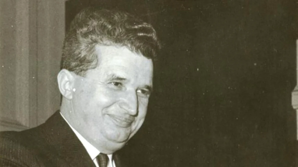 Din Bucureşti, Ceauşescu a ghidat „spargerea“ unităţii comuniste la Budapesta jpeg
