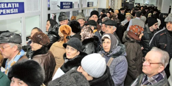 Circa 3,9 milioane de pensionari primesc mai puţin de 1.000 lei pe lună